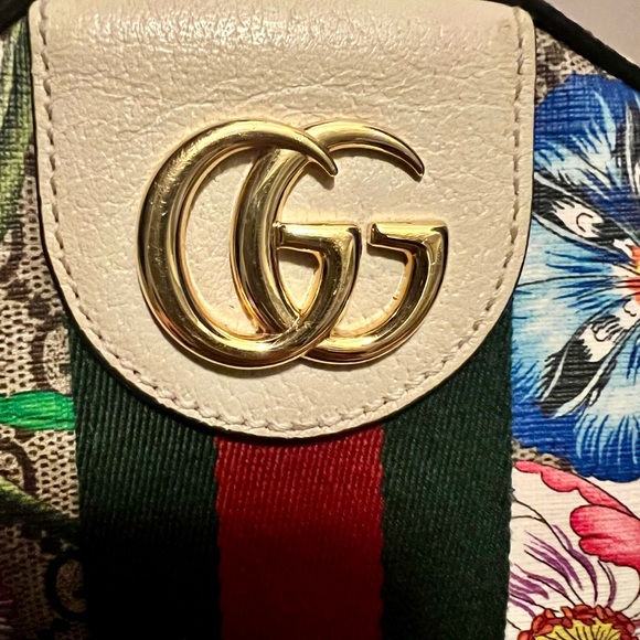 Gucci small back pack - Picture 3 of 8